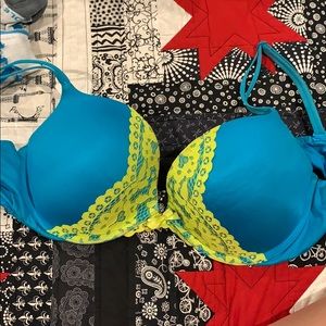 Victoria secret very sexy push up 36D